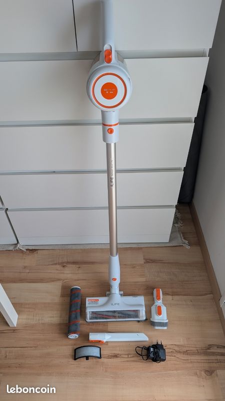 Aspirateur À Main Sans Fil 2 En 1 Avec Support Mural Et Lumière Led Aspirateur À Main Sans Fil 2 En 1 Avec Support Mural Et Lumière Led