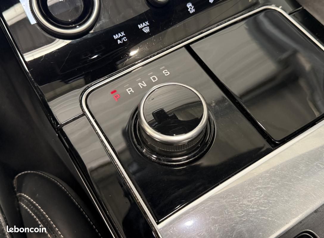 Land Rover Range Rover Velar (L560) 2.0D 240ch R-Dynamic AWD BVA (image 24)