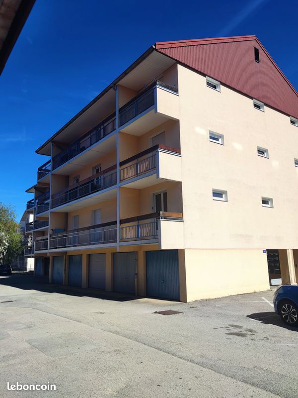 Parking 2 pièces 38 m² · à Pontarlier · 38 m² · 144 000 €