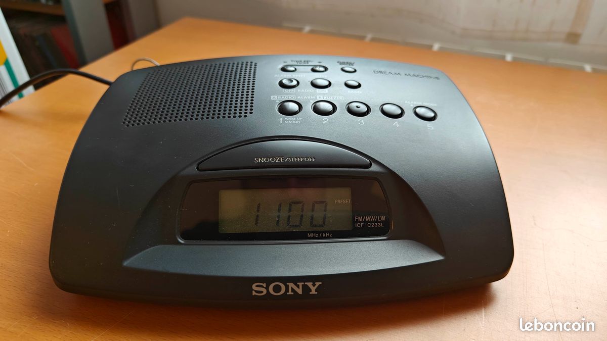 Radio-réveil Sony ICF-C233L Dream Machine - Alarme AM/FM - Noir - Occasion