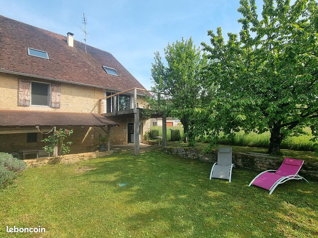 Maison 4 pièces 122 m² · à Lons-le-Saunier · 122 m² · 219 000 €