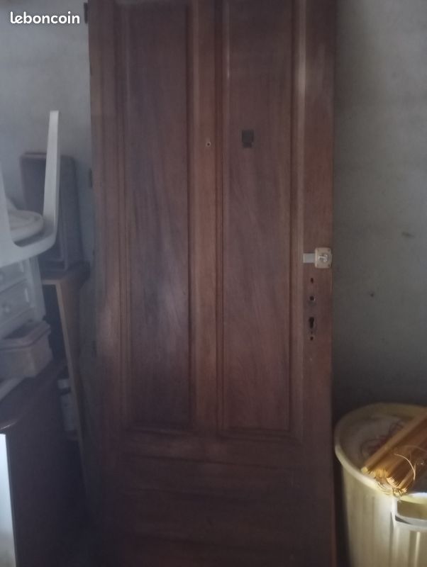 Porte en bois massif semble du chêne bon état occasion (image 2)