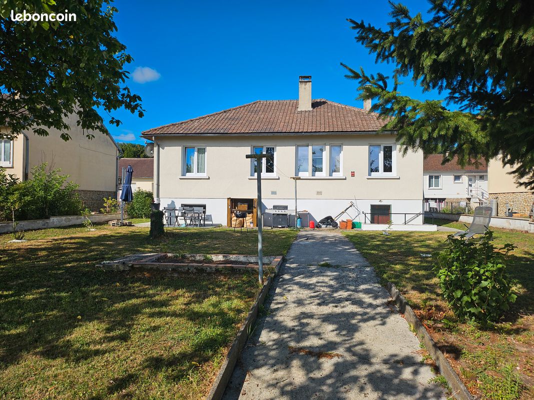 Maison 4 pièces 82 m² · à Janville · 82 m² · 209 000 €