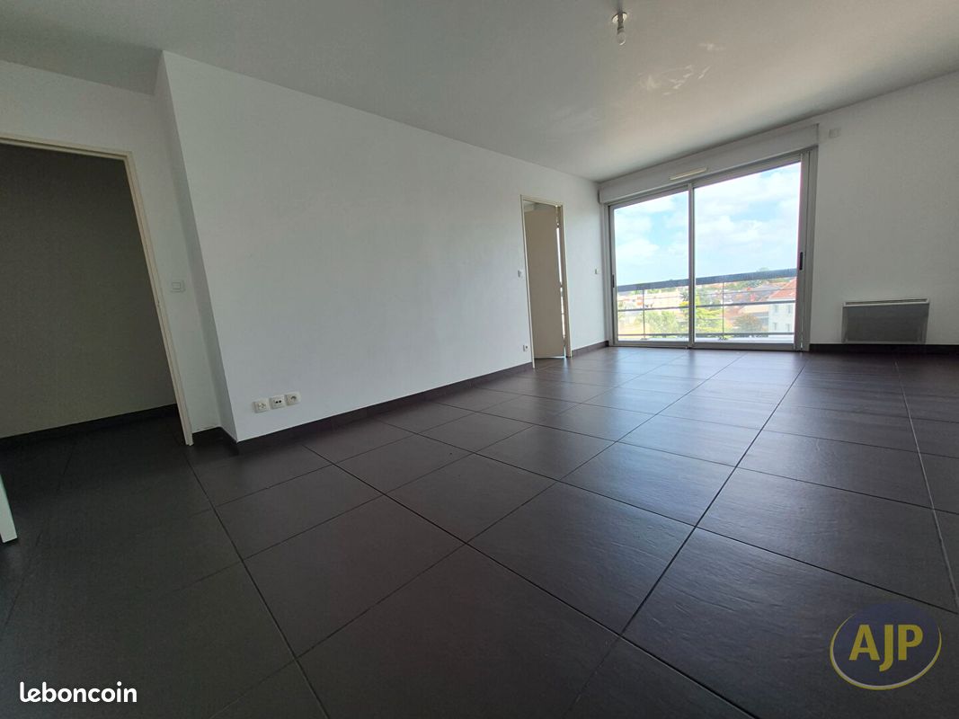 Appartement 3 pièces 69 m² · à Rezé · 69 m² · 918 €