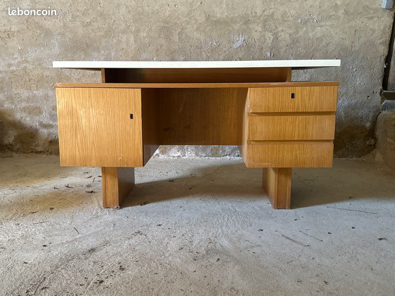 Bureau année 50 (image 1)