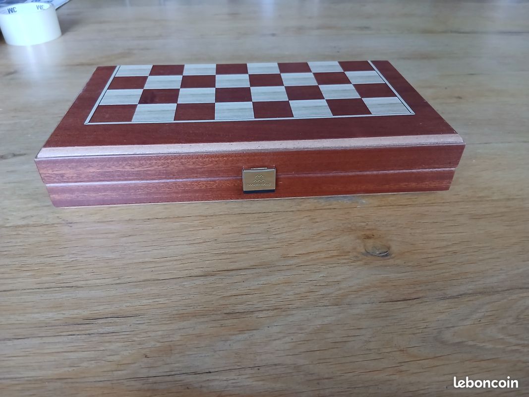 Manopoulos Ensemble de backgammon de luxe en liège naturel vert à carreaux en bois d'olivier – Ensemble haut de gamme fait à la main en Grèce par des experts (30 x 17