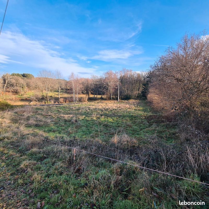 Terrain à vendre · à Lanobre · 12 000 €