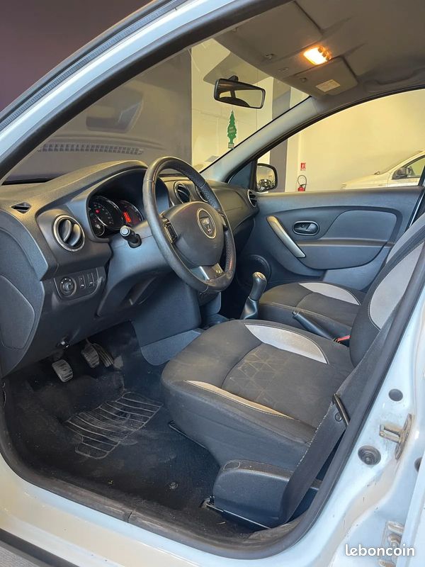 DACIA Sandero 1.5 D 90ch Stepway Prestige - 2014 - 172 500 km - Suivi (image 10)