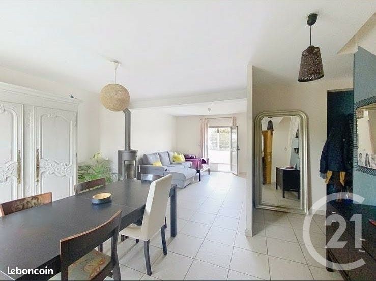 Maison 6 pièces 100 m² · à Viry-Châtillon · 100 m² · 369 000 €