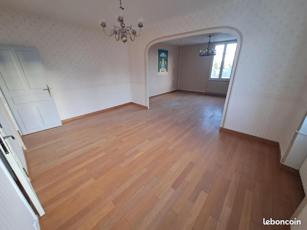 Appartement 4 pièces 127 m² · à Nantes · 127 m² · 895 €/mois