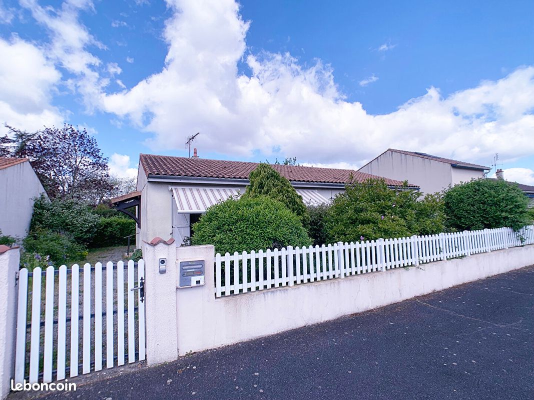Maison 4 pièces 80 m² - Aiffres 79230 (image principale 0)