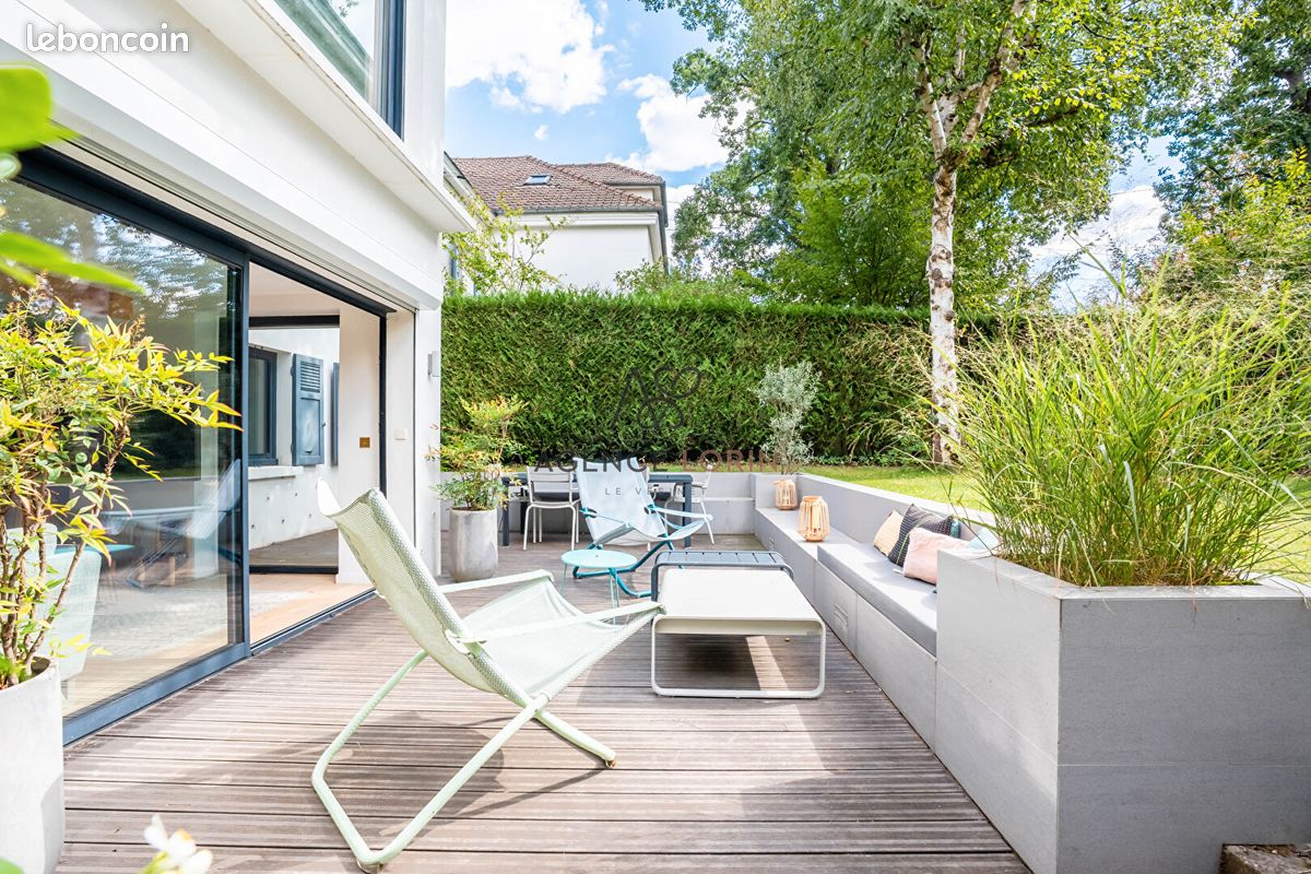 Maison 8 pièces 163 m² · à Le Vesinet · 163 m² · 1 660 000 €