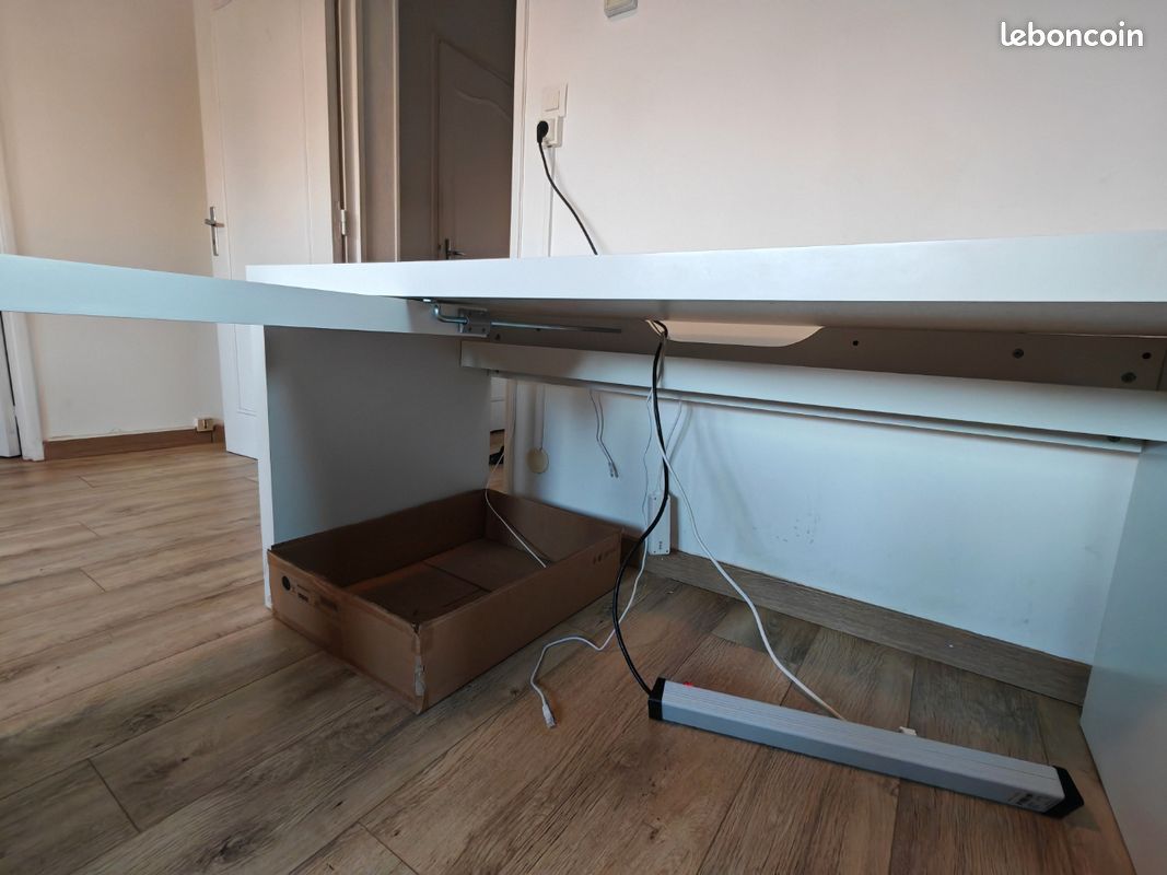 Bureau coulissant MALM IKEA (image 3)