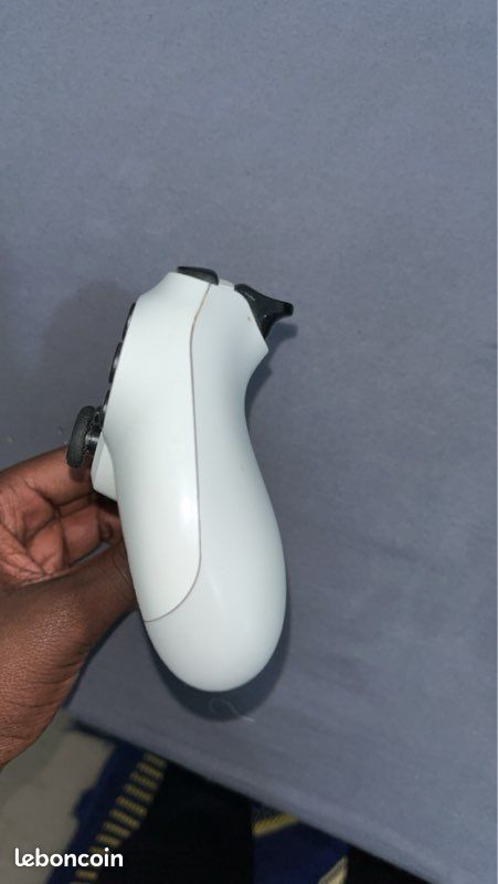 Manette ps4 (image 3)