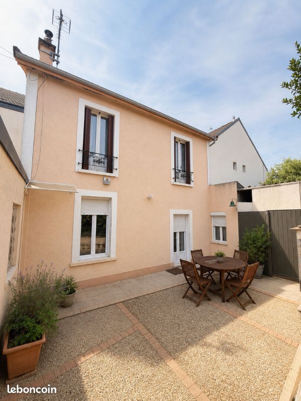 Maison 5 pièces 96 m² · à Villiers-le-Bel · 96 m² · 255 000 €