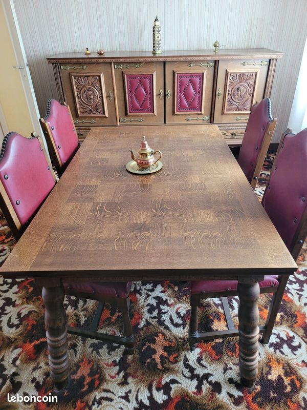 Table à manger avec 4 chaises (image 1)