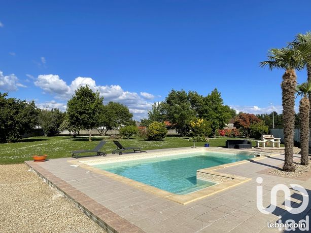 Maison 8 pièces 219 m²