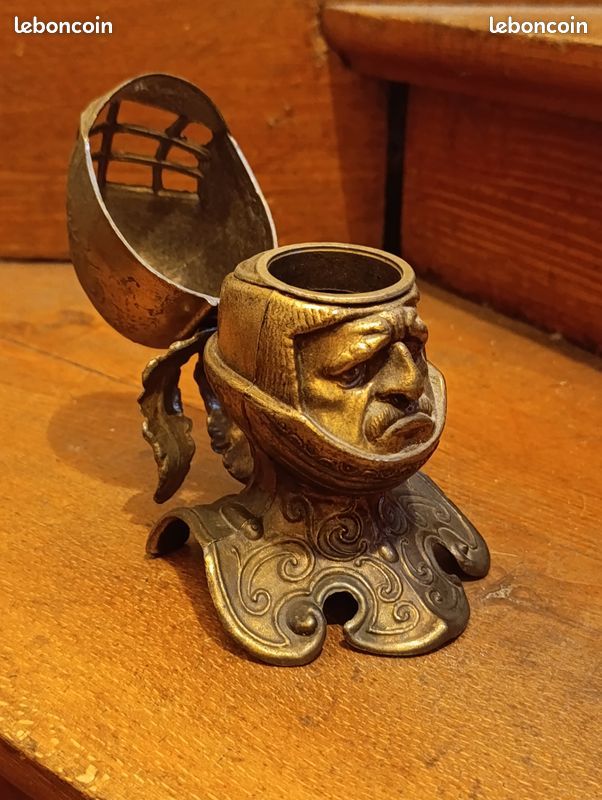 Casque De Chevalier Médiéval Avec Support Guerrier - Décoration Métal Style Antique 46cm - Aubaho