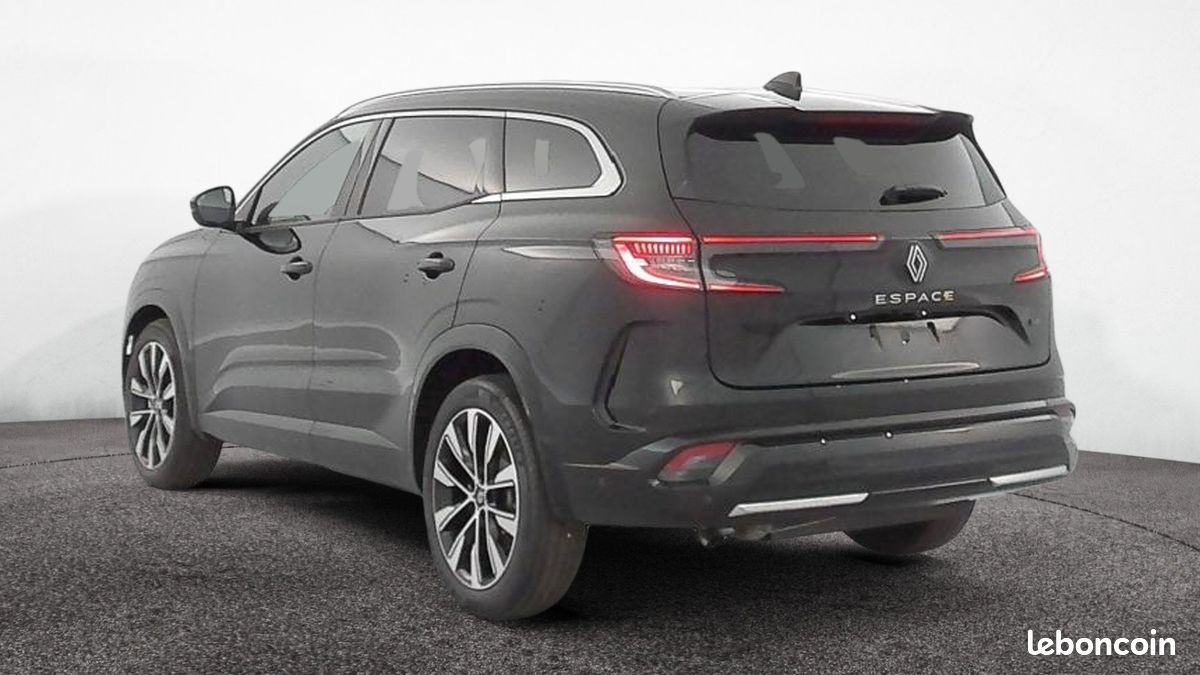 Renault espace vi e-tech full hybrid 200 techno (image 2)