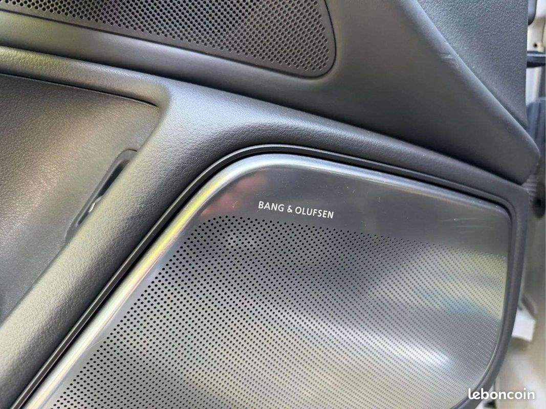 Audi RS6 Avant Performance * 4.0 TFSI V8 * 605 ch * Quattro * Nardo Grey * Bang & Olufsen * Matrix LED * Pano (image 21)