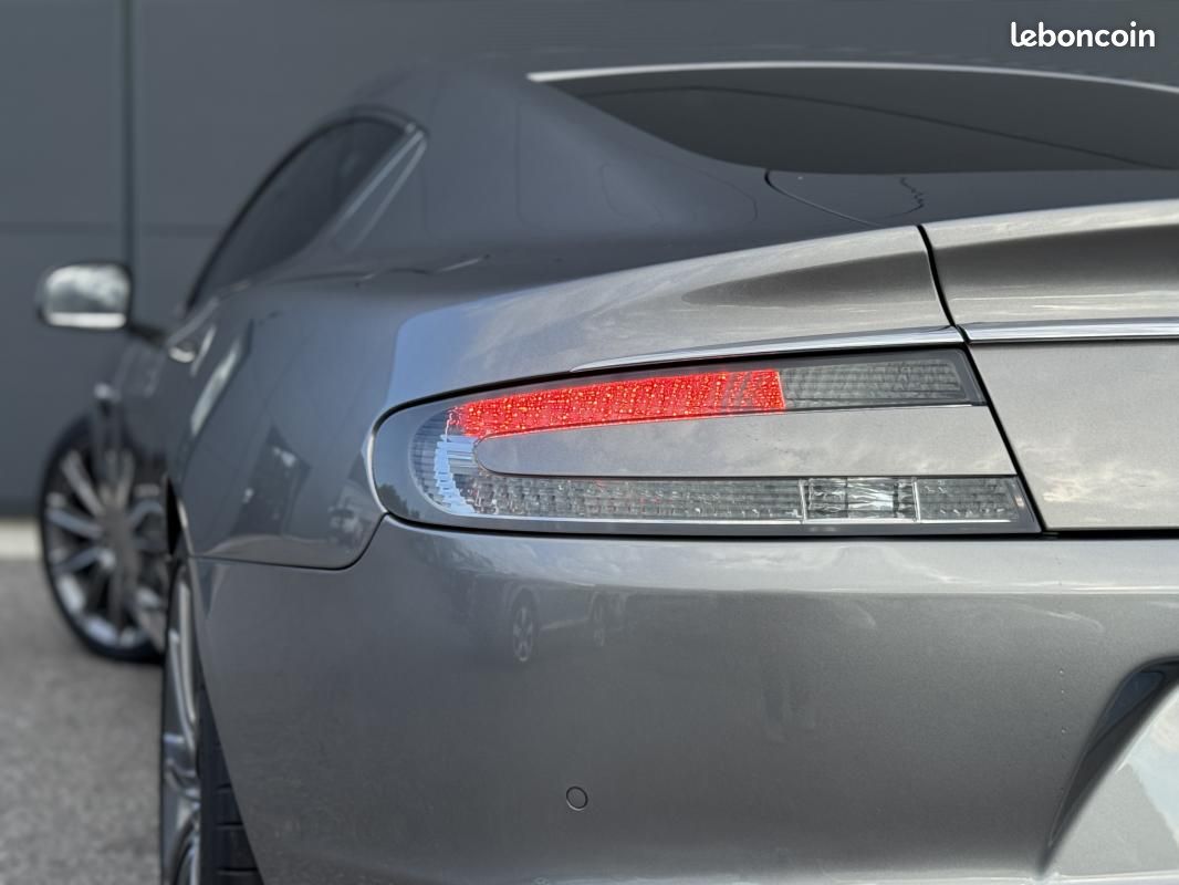 Aston Martin Rapide 6.0 V12 477 CH TOUCHTRONIC / SUIVI ASTON SUPERBE ÉTAT (image 17)