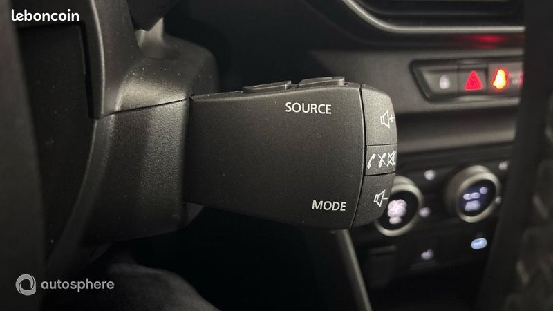 Dacia Sandero 1.0 TCe 110ch Stepway Extreme -24 (image 28)