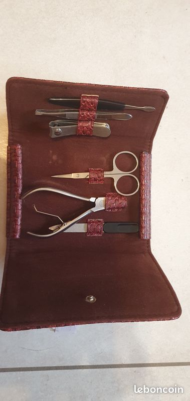 Trousse manucure (image 2)