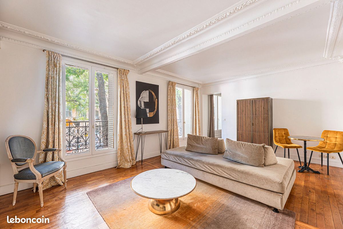 Appartement 5 pièces 97 m² · à Paris · 97 m² · 950 000 €