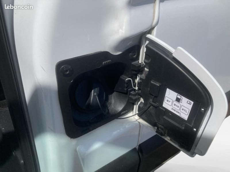 Renault Master Fg F3500 L2H2 2.3 Blue dCi 135ch Confort Euro6E (image 9)