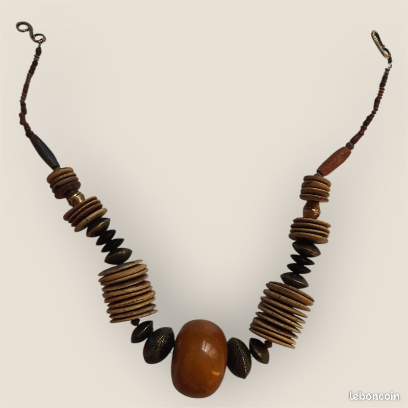 Collier Ancien Ethnique Perles Et Os Longueur 40cm - Pièce Vintage Française, Occasion