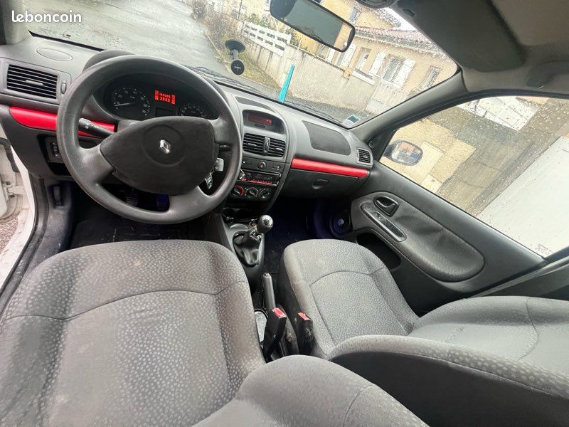 Renault Clio 2 Campus (image 3)
