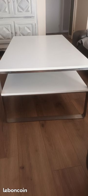 Table basse blanche (image 3)