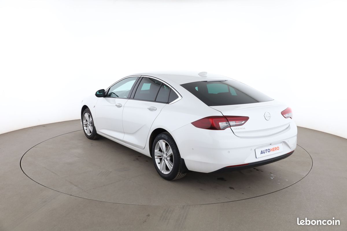 Opel Insignia Grand Sport 1.6 Diesel Innovation 136 ch (image 2)