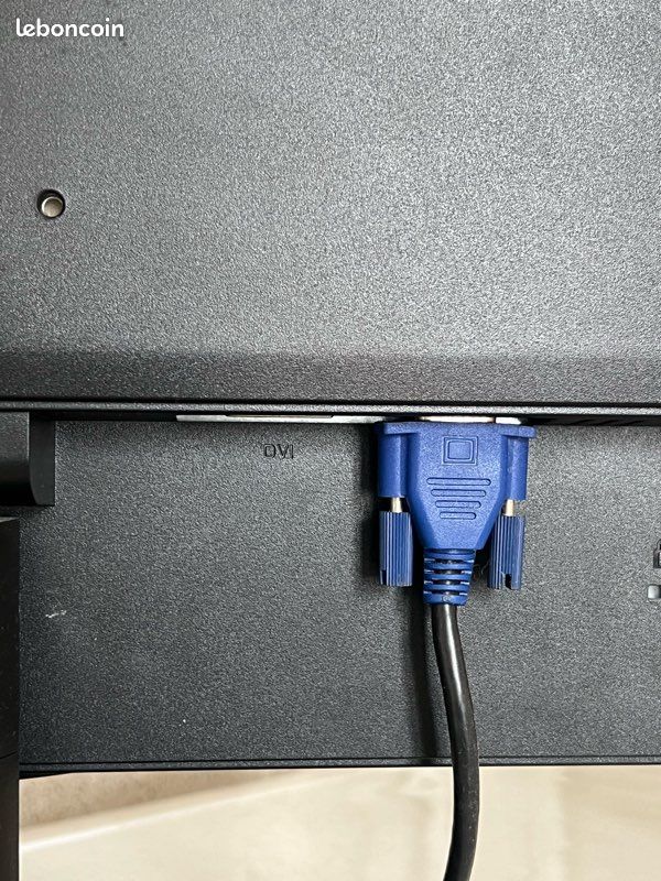 Vend écran de pc (image 2)