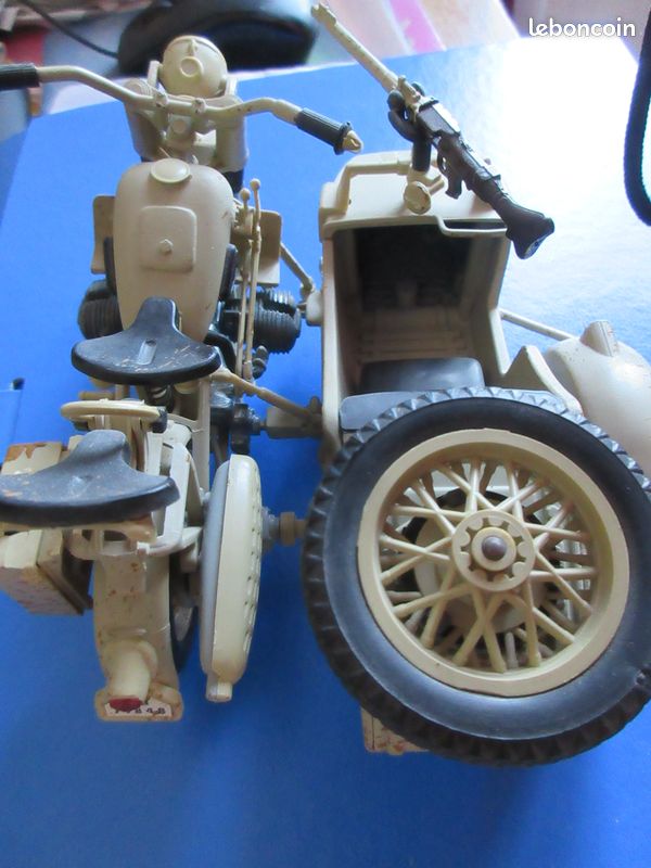 Motos et quads miniatures side-car BMW