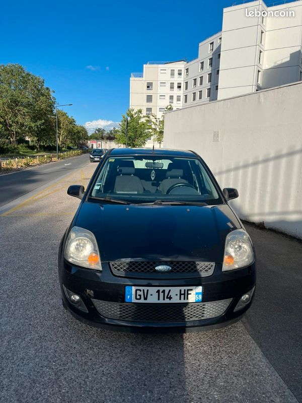 Ford Fiesta (image 4)