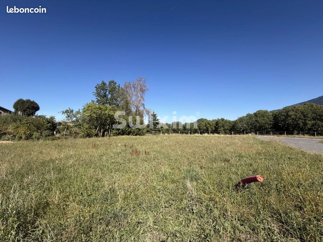 Terrain 551 m² · à Draillant · 551 m² · 198 360 €