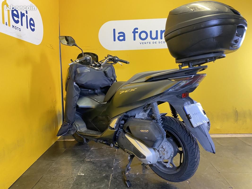 Honda PCX 125 (image 6)