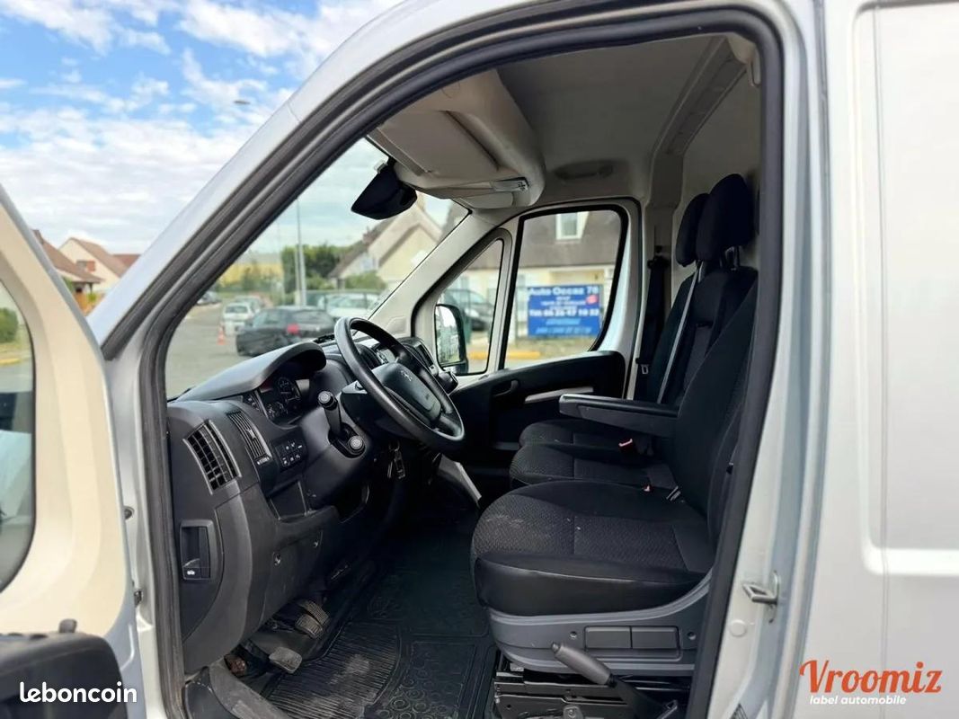 Peugeot Boxer Vu 2.2 140CV L1H1 BUSINESS TBEG 12500HT PRIX EXPORT (image 10)