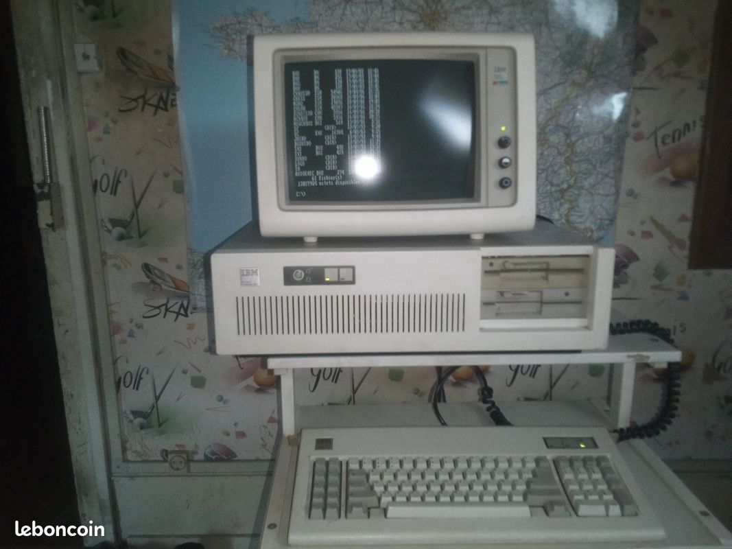 IBM PC AT (IBM 5170) Ordinateur vintage de collection de 1983 (image 5)