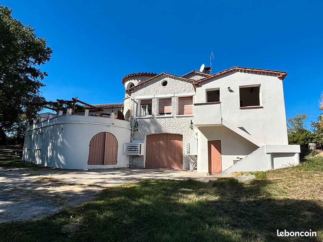 Maison 7 pièces 217 m² · à Durfort-Lacapelette · 217 m² · 314 000 €