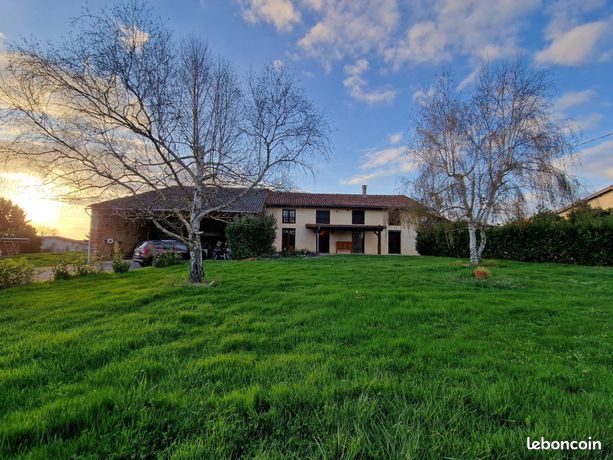 Propriété 8 pièces 200 m²