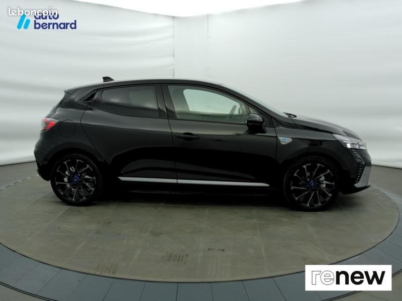 Renault Clio 1.6 E-Tech 145ch full hybrid esprit Alpine - 24 (image 4)