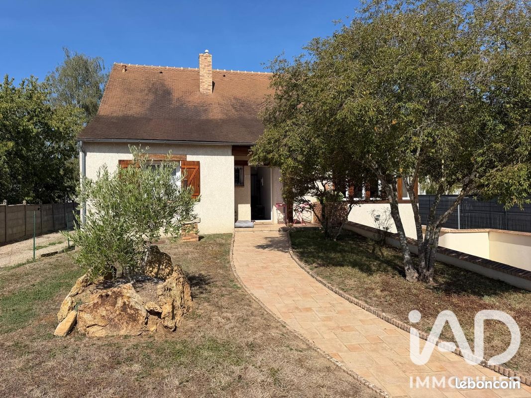 Maison 5 pièces 111 m² · à Leudeville · 111 m² · 1 799 €/mois