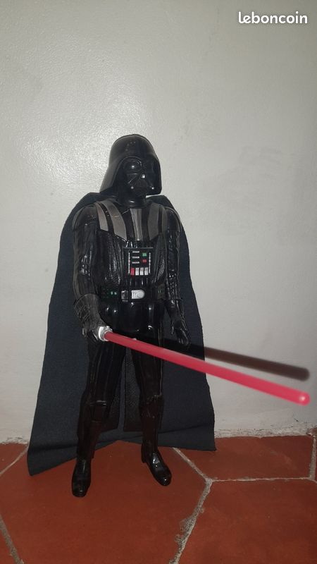 Figurine articulée Dark Vador 30 cm Hasbro (image 1)