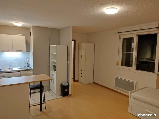 Appartement studio meublé