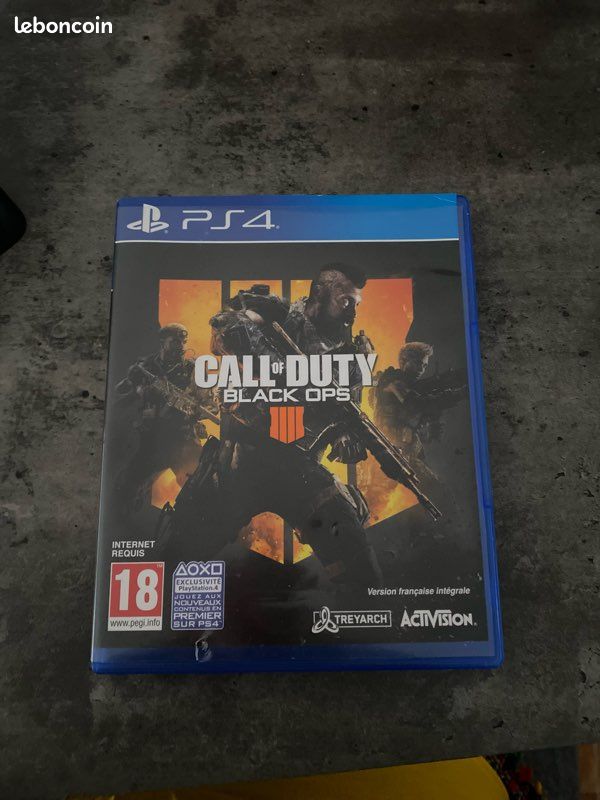 PS4 + call of duty black ops 3 parfaite état (image 4)