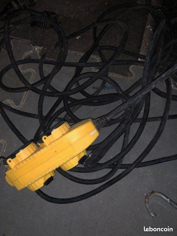 Rallonge de chantier 4 prise 10m (image 1)