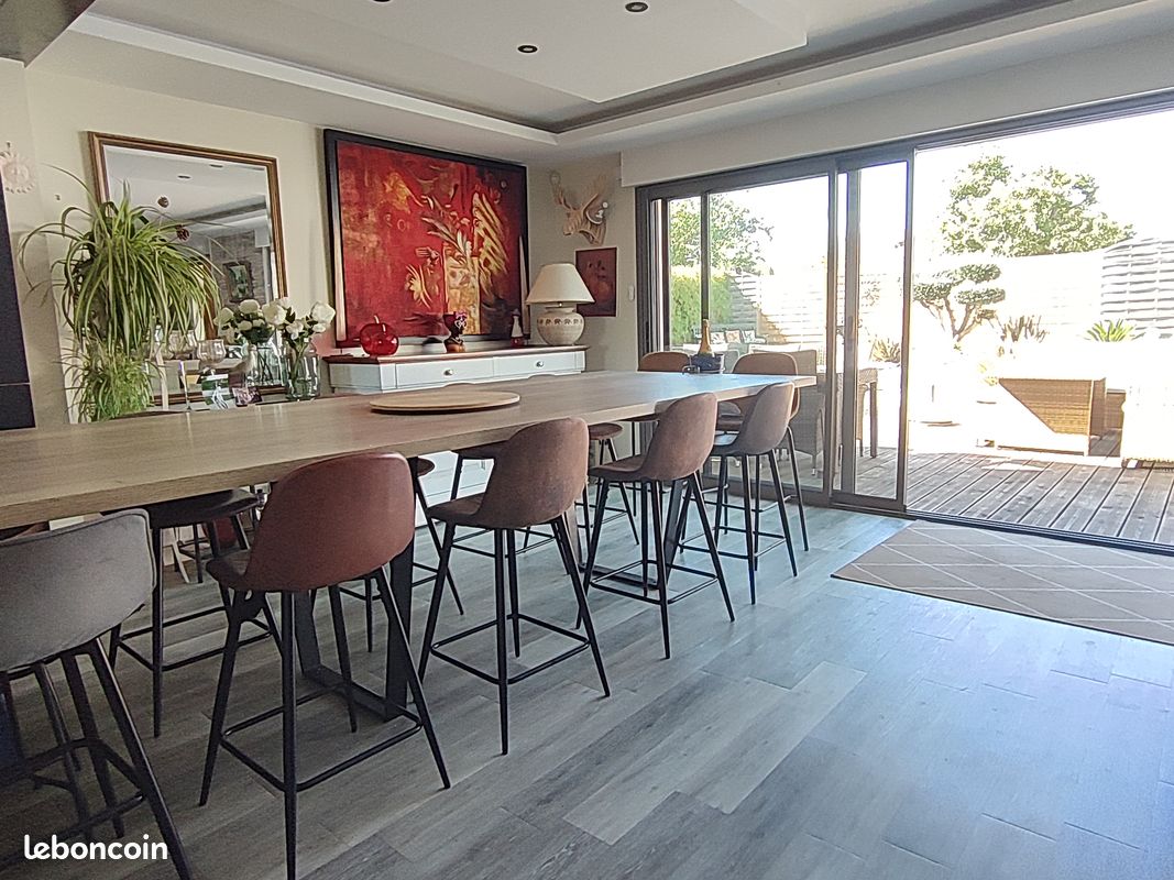 Maison 5 pièces 136 m² · à Thue Et Mue · 136 m² · 455 000 €
