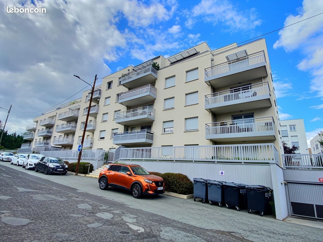 Appartement 4 pièces 83 m² · à Clermont-Ferrand · 83 m² · 1 020 €/mois